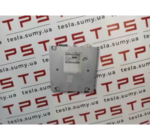 Радіо (PREMIUM) (EUR) TEGRA б/в Tesla Model S, 1004787-02-B