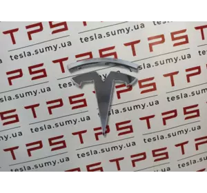Логотип "T" кришки багажника б/в Tesla Model S, 1016365-00-B
