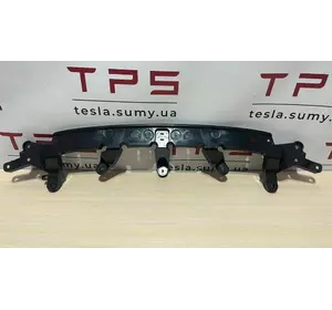 Кронштейн гриля передній верхній (гребінець) Tesla Model X, 1047020-00-F (104702000F)