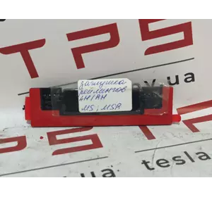 Заглушка рейлінгів ліва/права в зборі б/в Tesla Model S Restyling, 1034956-00-B/1034955-00-B