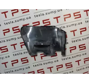 Кришка задня ручки дверей, правої Tesla Model S Restyling, 1064744-00-B