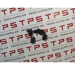 Кліпса кріплення підкапотного пластику Tesla Model 3, 1092696-00-A (1038222-00-A)