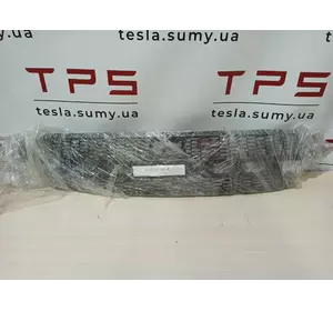 Решітка бампера переднього, нижня (під радар) аналог Tesla Model S, 1038211-00-A