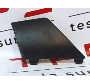 Заглушка дверної карти під ручкою передня ліва б/в Tesla Model S Restyling, 1002974-00-E