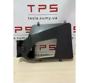Дифузор радіатора кондіціонера лівий аналог Tesla Model S Restyling, 1058070-00-C (105807000C)