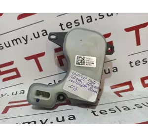 Привід клапана розширювального бачка Tesla Model 3, 1077617-00-E