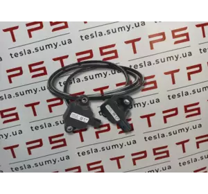 Датчик удару Airbag один датчик та трубка Tesla Model S, 1030224-00-A