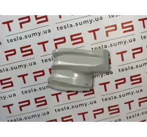 Накладна пластина направляючої лонжерона зовнішня (чверть FR RH) оригінал Tesla Model S, 1021800-S0-1(1031519-SO-B)