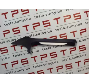 Облицювання порога стійки А нижня передня ліва (зі вставкою) Tesla Model S, 1030393-00-D