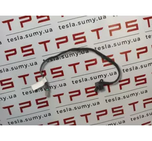 Кабель USB бардачка 1083340-00-J б/в Tesla Model 3, 1565714-00-A
