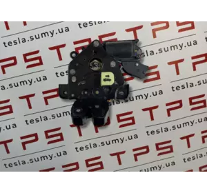Замок кришки багажника новий Tesla Model 3, 1500604-00-BК