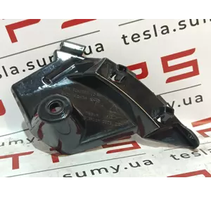 Напрямна переднього бампера черепашка права оригінал Tesla Model X, 1047093-00-H