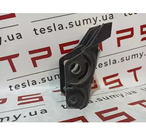 Накладка люверси аналог Tesla Model 3, 1098092-00-A