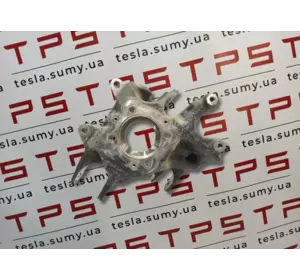 Кулак (цапфа) задній правий Tesla Model X, 1027416-00-A