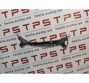 Підкапотна накладка склоочисників аналог новий Tesla Model 3, 1081676-00-G (108167600G)