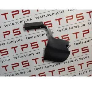 Обтічник (обтекатель) накладки порога правий RH Tesla Model S Restyling, 1058758-00-A (105875800A)