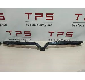 Кронштейн пташки гриля бампера переднього (під решітку) Tesla Model X, 1055069-00-E (105506900E)
